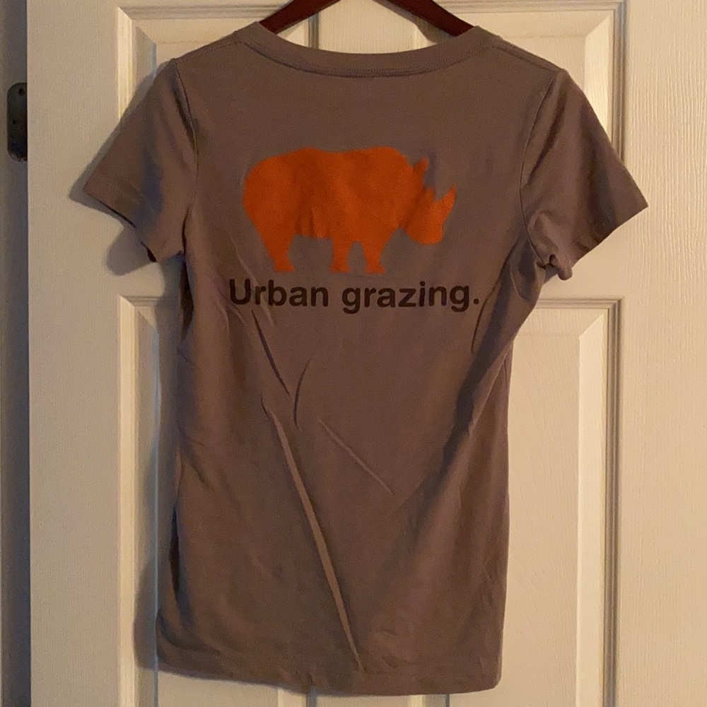 tee - Picture 2 of 2